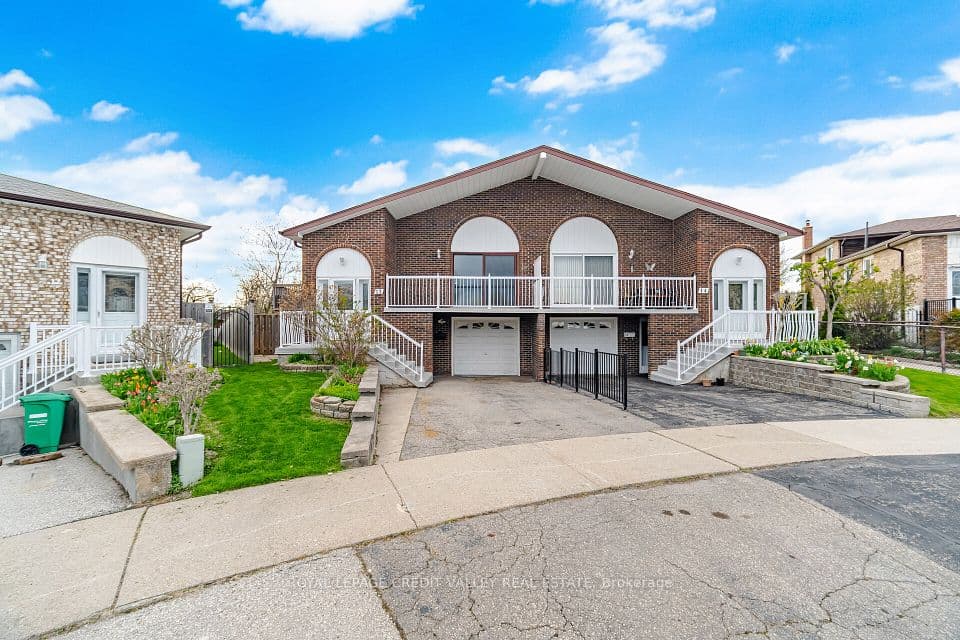 13 Cheryl Court, Brampton, ON L6V 3C2 – photo 2