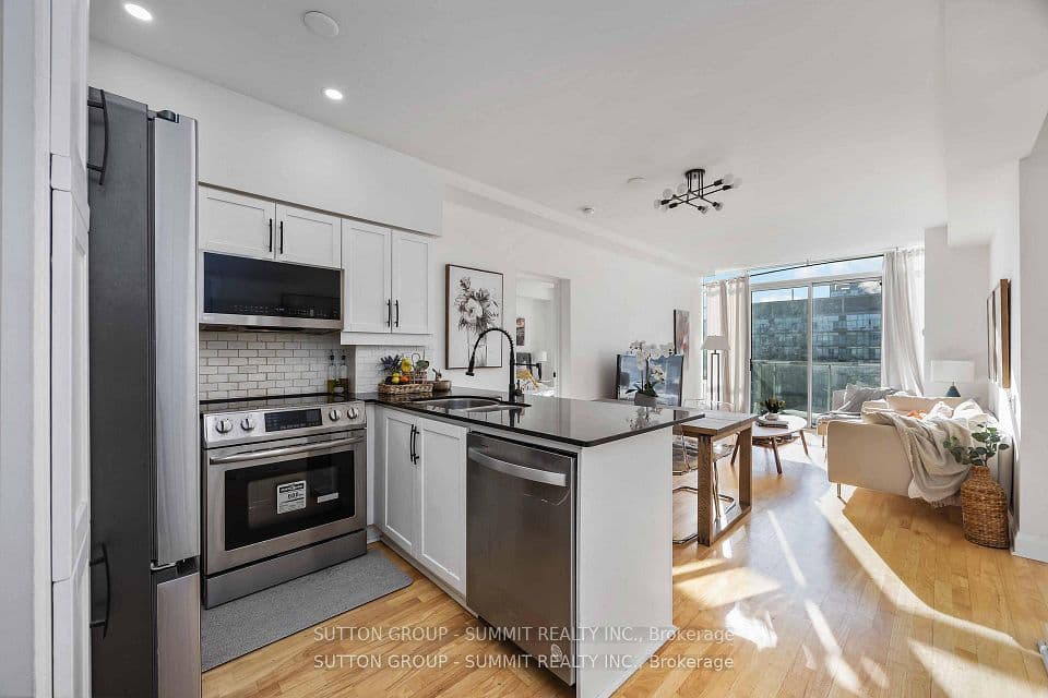 15 Windermere Avenue PH01, Toronto, ON M6S 5A2 – photo 2