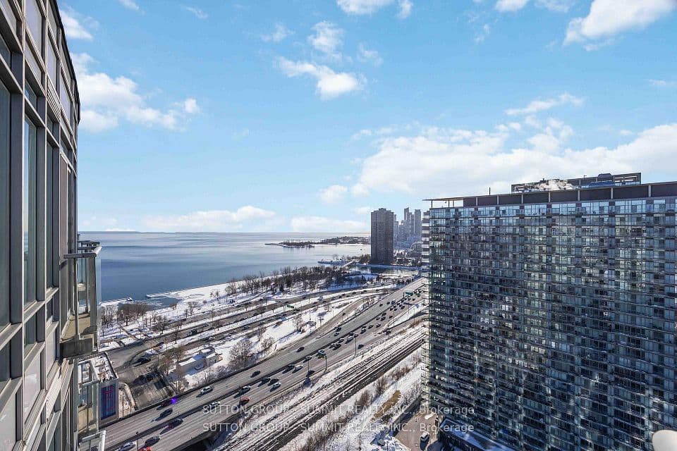 15 Windermere Avenue PH01, Toronto, ON M6S 5A2 – photo 3
