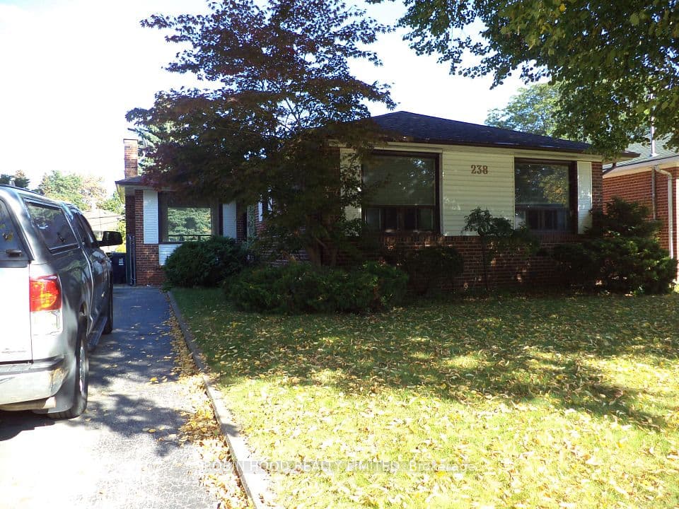 238 Thistle Down Boulevard, Toronto, ON M9V 1K7 – main photo