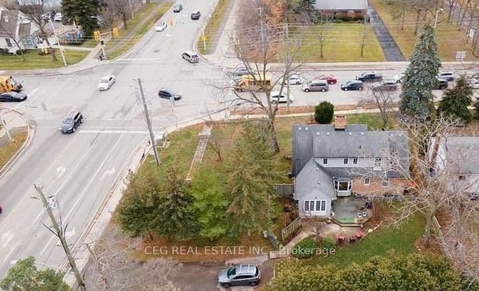 313 Bronte Road, Oakville, ON L6L 3C7 – main photo