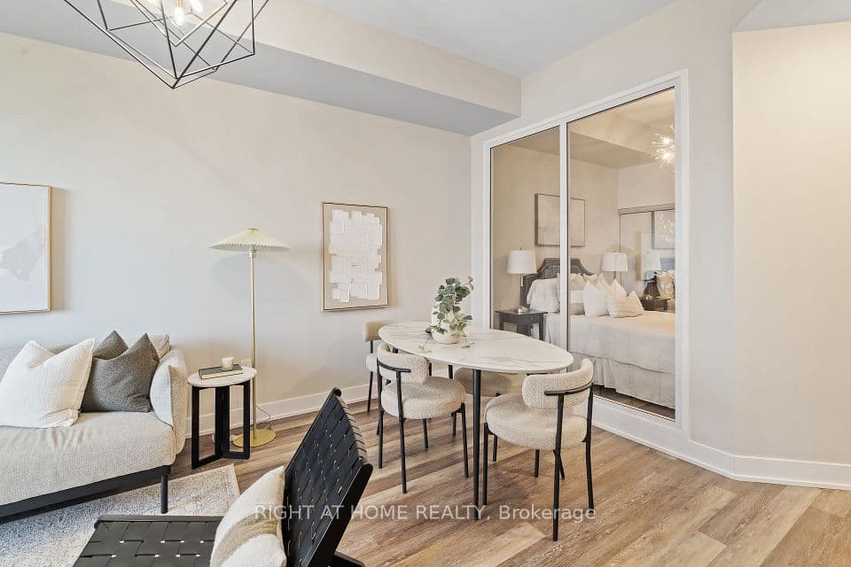 30 Shore Breeze Drive 329, Toronto, ON M8V 0J1 – photo 3