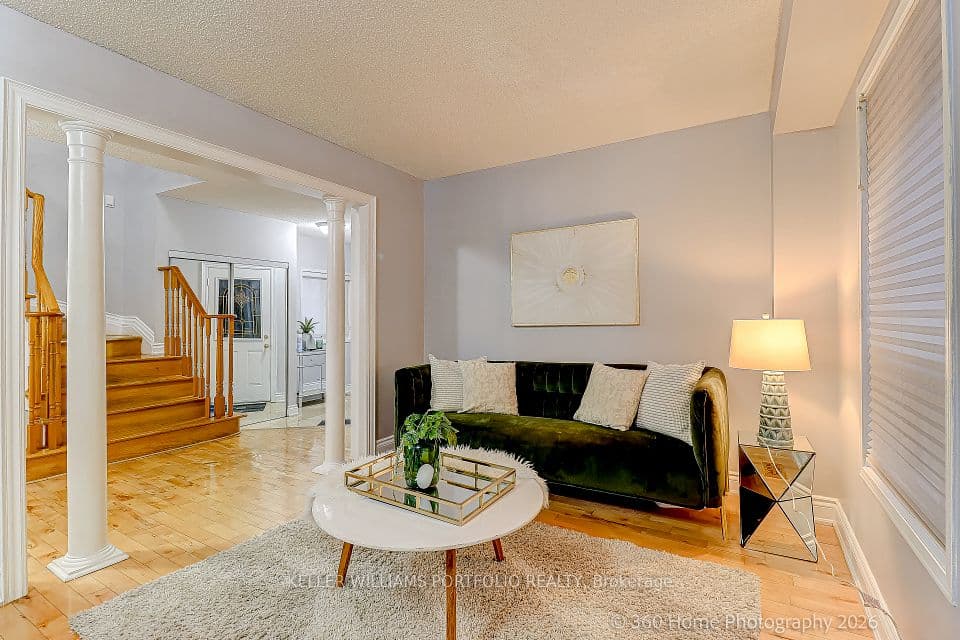 45 Olympia Crescent, Brampton, ON L6X 4W2 – photo 2