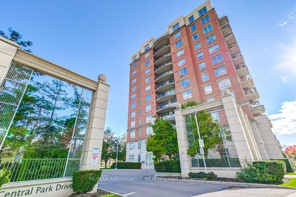 2325 Central Park Drive 405, Oakville, ON L6H 0E2 – main photo