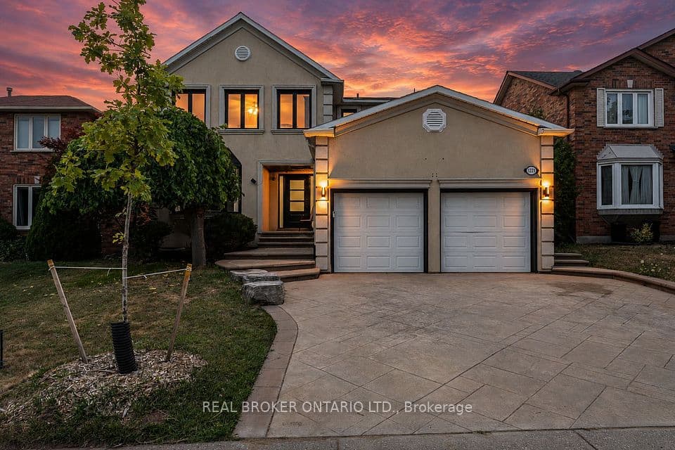1221 Creekside Drive, Oakville, ON L6H 4Y8 – photo 2