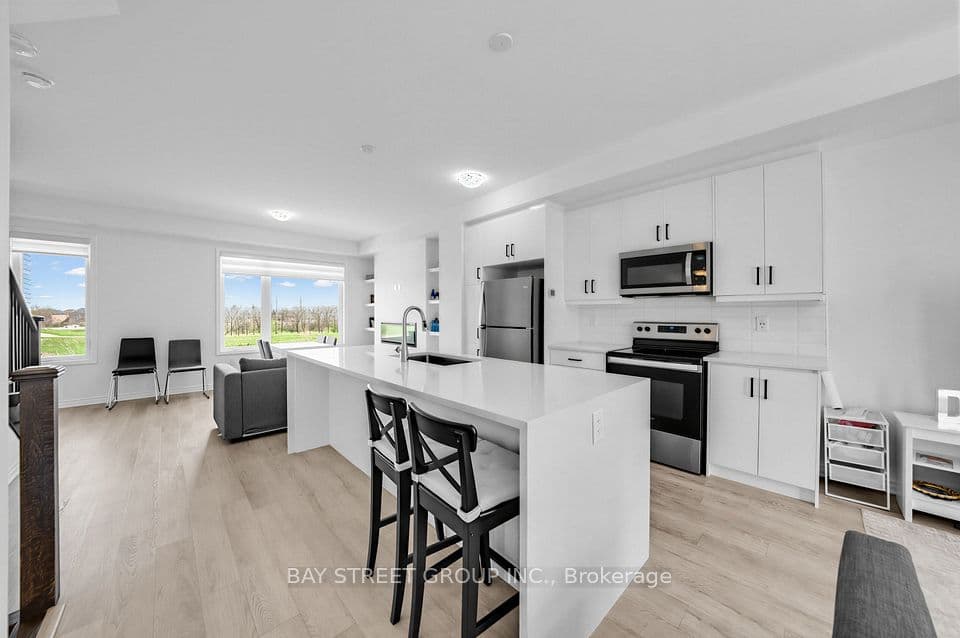 1399 Shevchenko Boulevard, Oakville, ON L6M 5P3 – photo 2