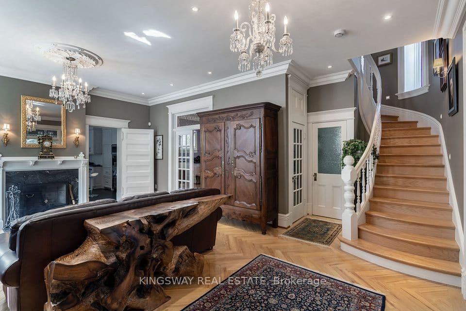 166 High Park Avenue, Toronto, ON M6P 2S4 – photo 3