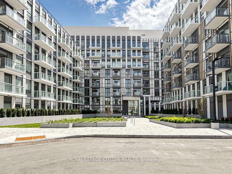 1005 Dundas Street 814, Oakville, ON L6H 8C7 – main photo