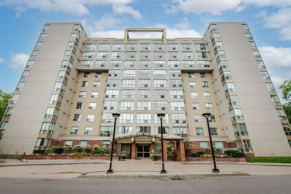 1110 Walden Circle 903, Mississauga, ON L5J 4R3 – photo 2