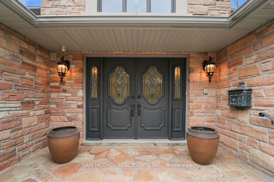 495 Meadow Wood Road, Mississauga, ON L5J 2S4 – photo 2