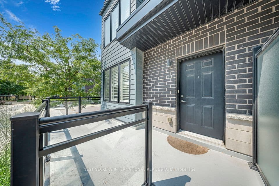 2212 Bromsgrove Road 10, Mississauga, ON L5J 1L4 – photo 3