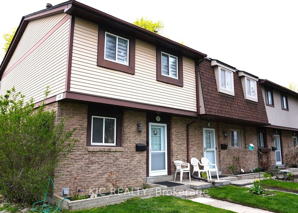 93 Hansen Road N 6, Brampton, ON L6V 3C8 – main photo