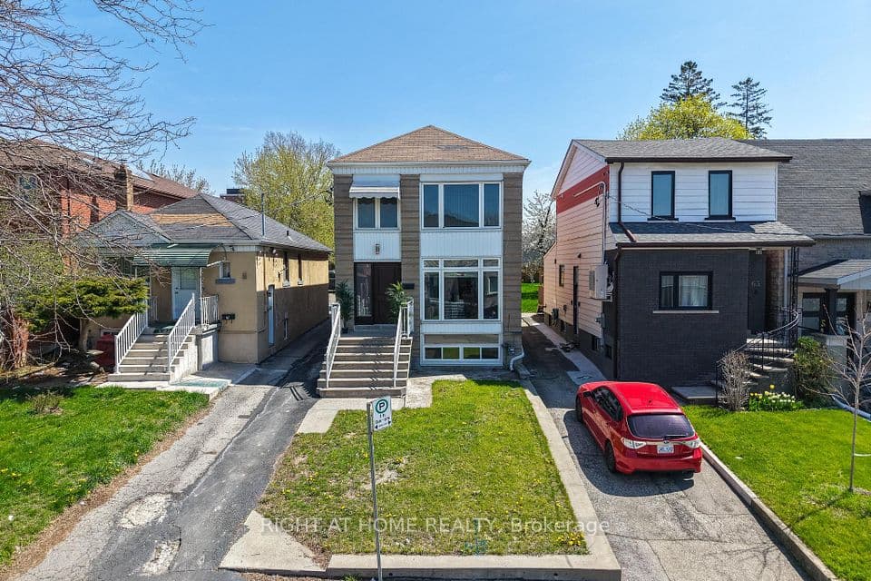 65 Branstone Road, Toronto, ON M6E 4E3 – photo 2