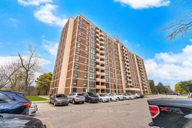 345 Driftwood Avenue 1009, Toronto, ON M3N 2P4 – photo 2