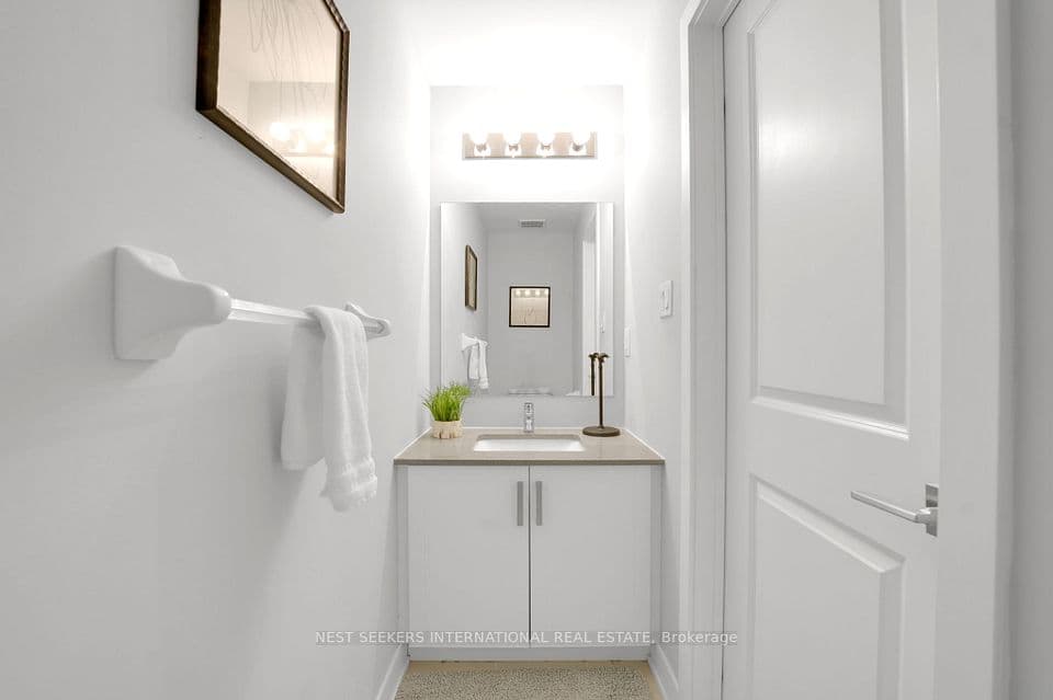 39 John Perkins Bull Drive 14, Toronto, ON M3K 0C3 – photo 2