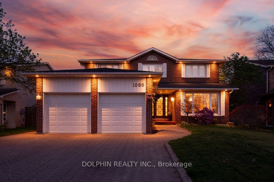 1090 Vanier Drive, Mississauga, ON L5H 3X1 – main photo