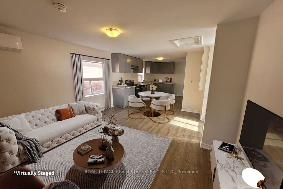 11 Dennis Avenue, Toronto, ON M6N 2T7 – photo 3