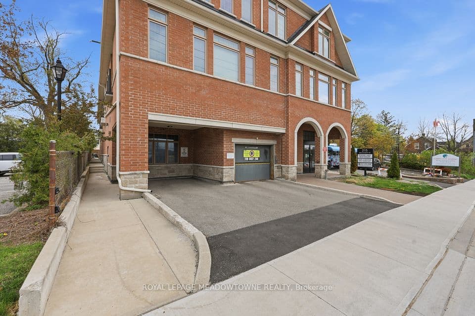 215 Broadway Street 203, Mississauga, ON L5M 1J1 – photo 3