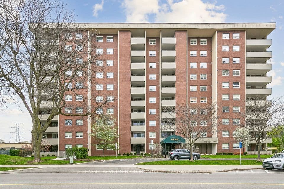 1425 N Ghent Avenue 501, Burlington, ON L7S 1X5 – main photo