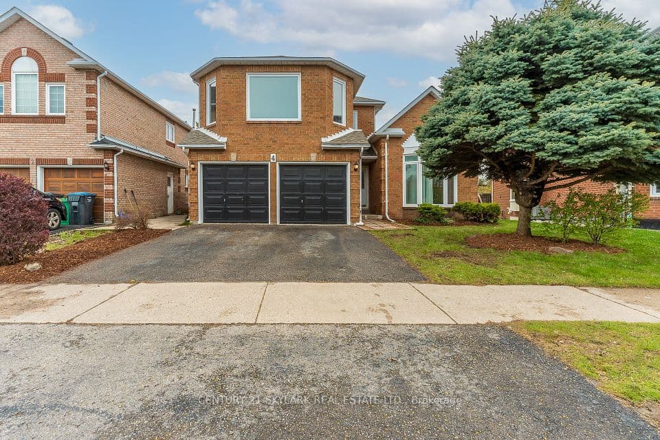 4 Leeward Drive, Brampton, ON L6S 5V6 – main photo