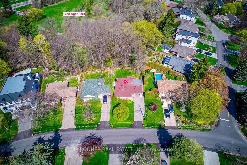 84 Ravenscrest Drive, Toronto, ON M9B 5N3 – photo 3