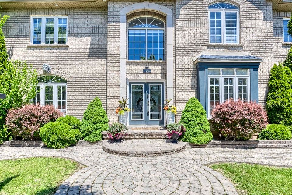 2389 Grand Oak Trail, Oakville, ON L6M 4V4 – photo 2