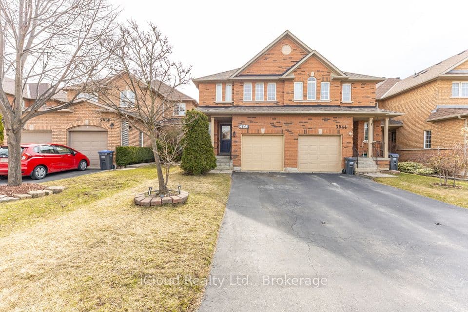 3842 Ridgepoint Way, Mississauga, ON L5N 7T9 – main photo