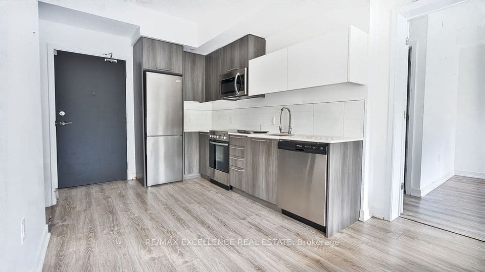 25 Neighbourhood Lane 507, Toronto, ON M8Y 0C4 – photo 2