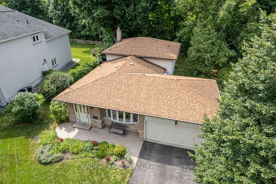 3422 Credit Heights Drive, Mississauga, ON L5C 2L9 – main photo