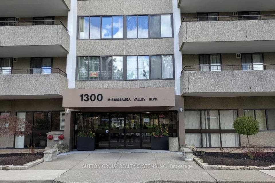 1300 Mississauga Valley Boulevard 504, Mississauga, ON L5A 3S8 – main photo