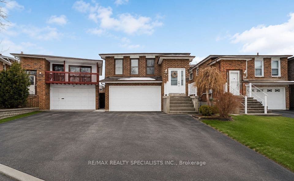52 Maplehurst Square, Brampton, ON L6Z 1J6 – main photo