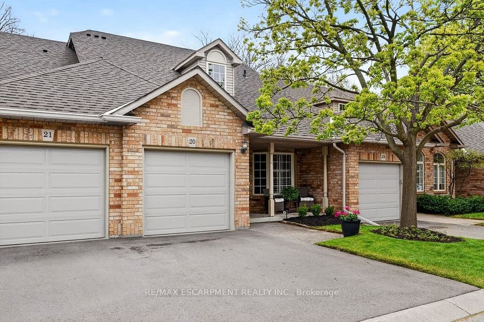 2350 New Street 20, Burlington, ON L7R 4P8 – main photo