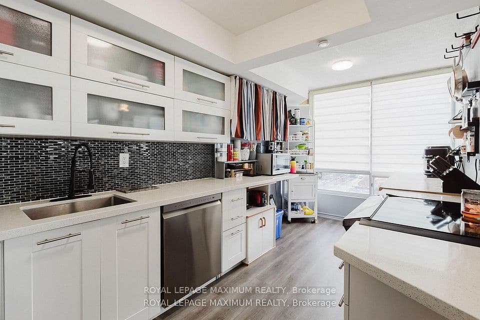 26 Hanover Road 1101, Brampton, ON L6S 4T2 – photo 2