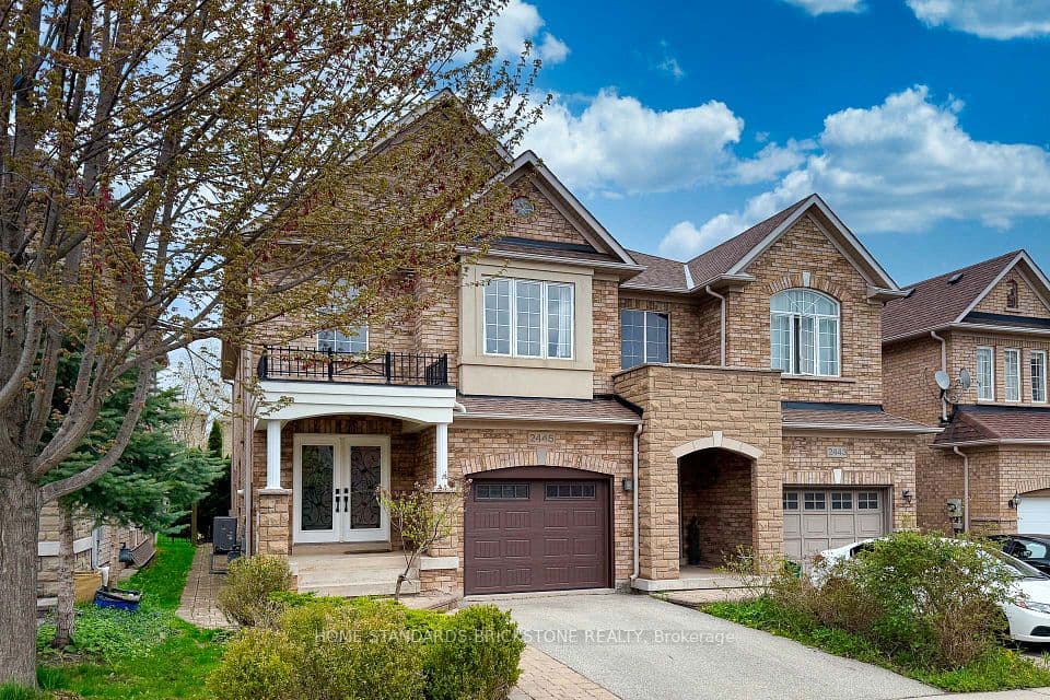 2445 Felhaber Crescent, Oakville, ON L6H 7N8 – photo 2