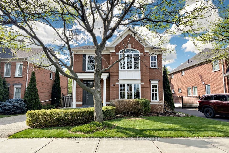 239 Westfield Trail, Oakville, ON L6H 6H8 – main photo
