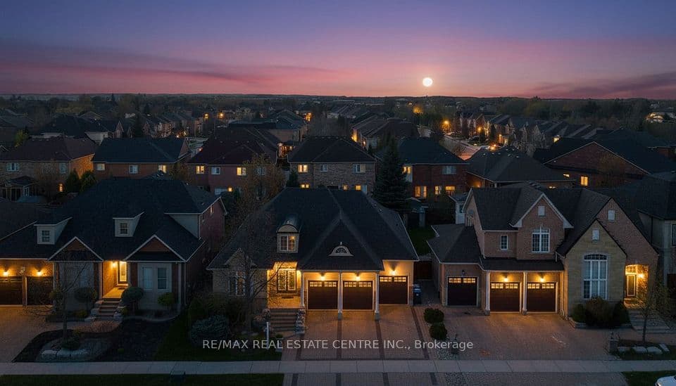 10 Eiffel Boulevard, Brampton, ON L6P 1V9 – photo 2