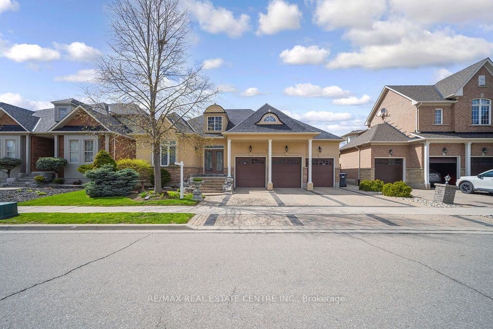 10 Eiffel Boulevard, Brampton, ON L6P 1V9 – photo 3
