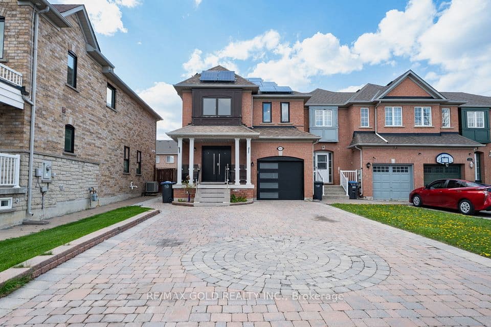 19 Spring Valley Court, Brampton, ON L6P 2E6 – photo 2