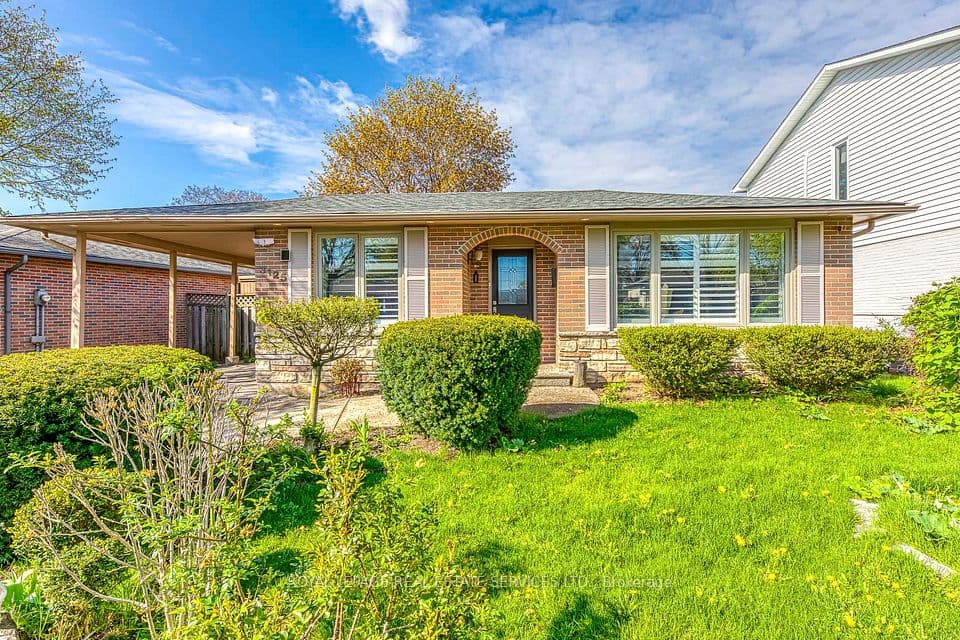 3125 Centennial Drive, Burlington, ON L7M 1B8 – photo 2