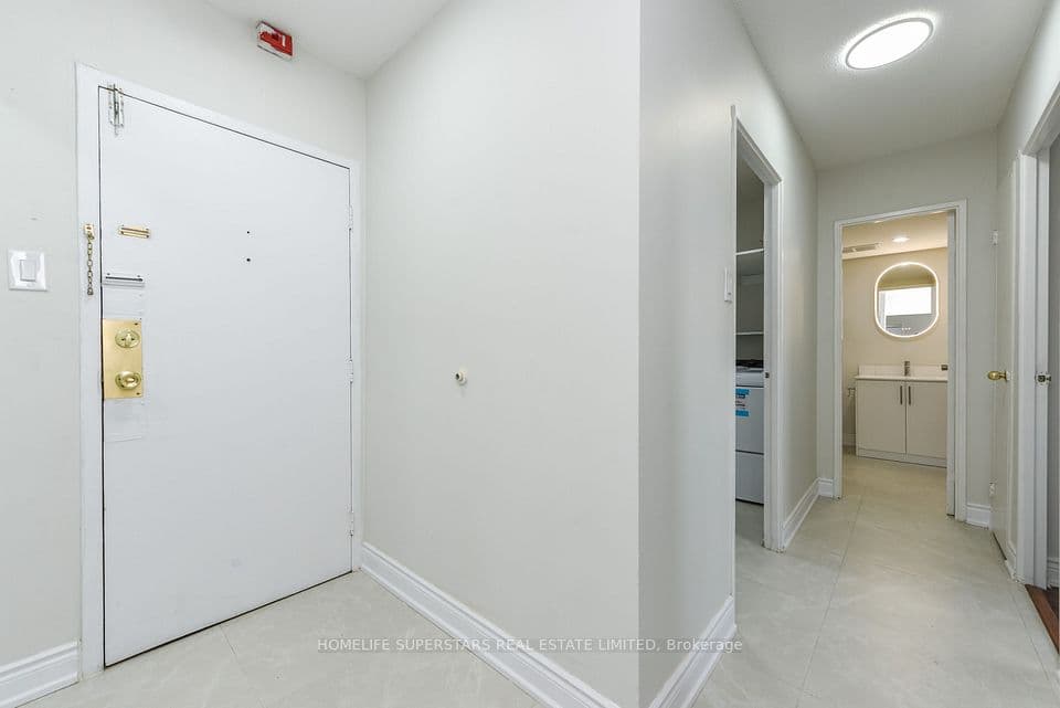 3533 Derry Road E 511, Mississauga, ON L4T 1B1 – photo 3