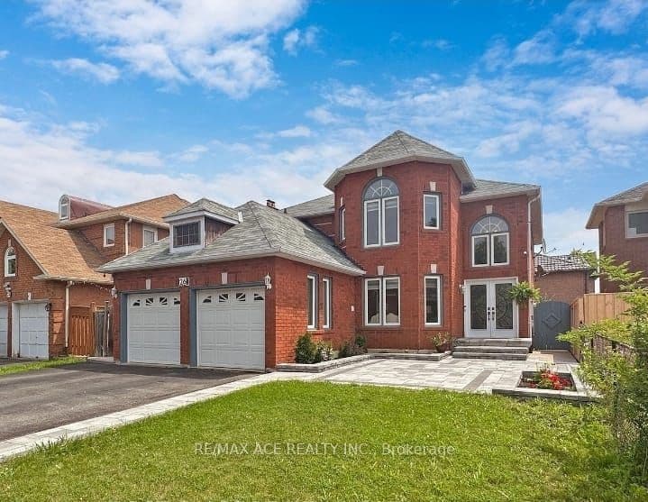 26 Brownridge Court N, Brampton, ON L6W 4L4 – main photo