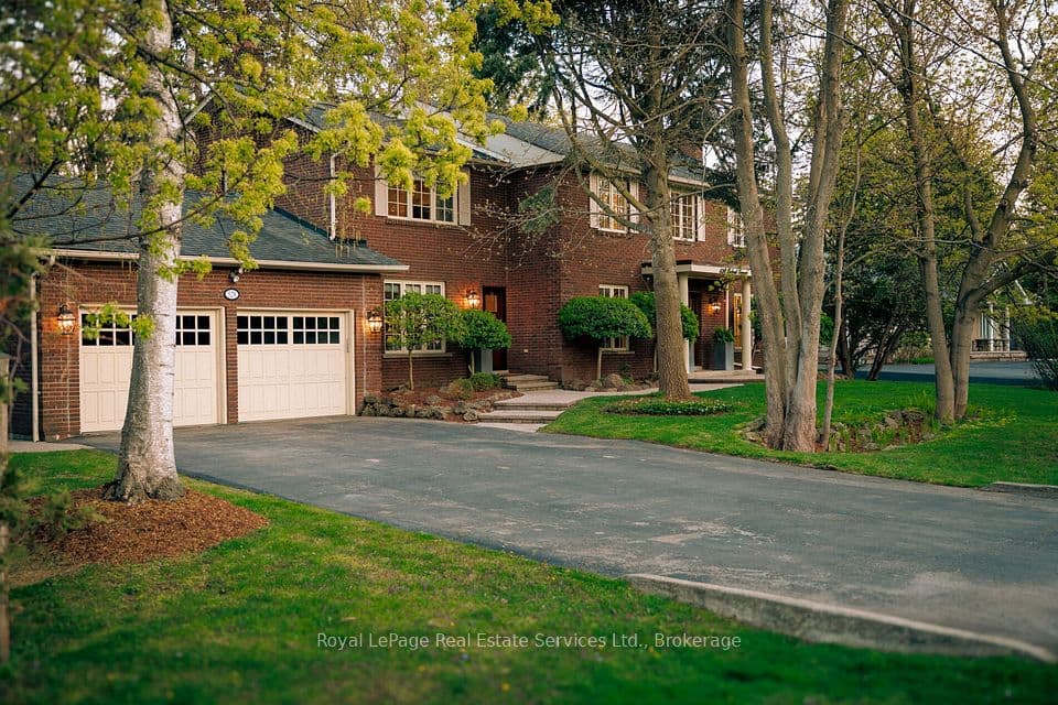528 Michael Terrace, Oakville, ON L6J 1V1 – main photo