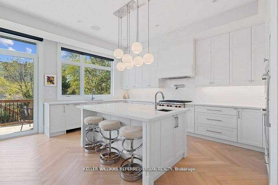 54 Cronin Drive, Toronto, ON M9B 4V1 – photo 3