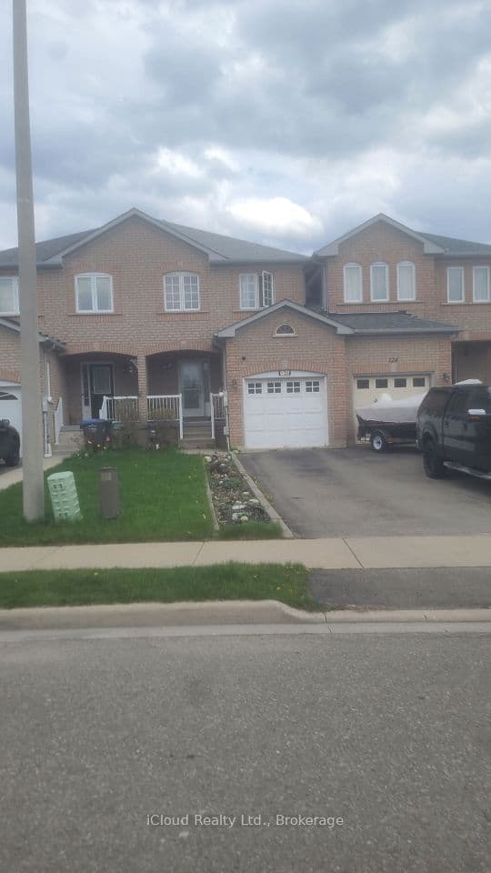 126 Twin Pines Crescent, Brampton, ON L7A 1N2 – main photo