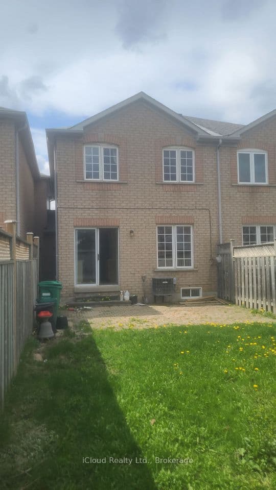 126 Twin Pines Crescent, Brampton, ON L7A 1N2 – photo 2