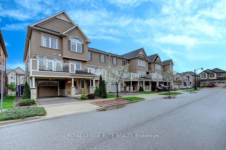 304 Sarah Cline Drive, Oakville, ON L6M 0V7 – photo 2