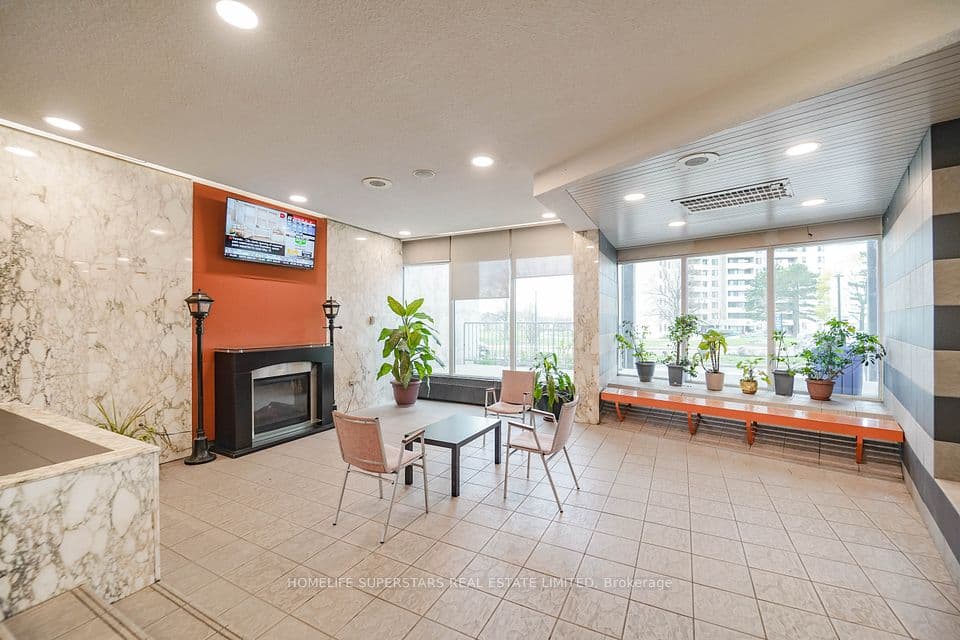 5 San Romano Way 110, Toronto, ON M3N 2Y4 – photo 3