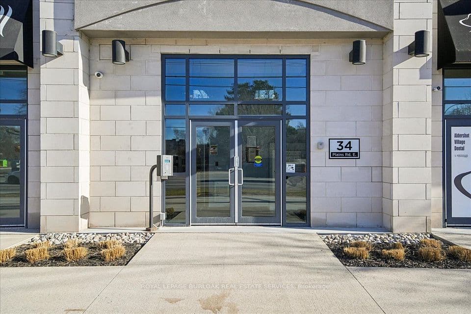 34 Plains Road E 408, Burlington, ON L7T 0B9 – photo 2