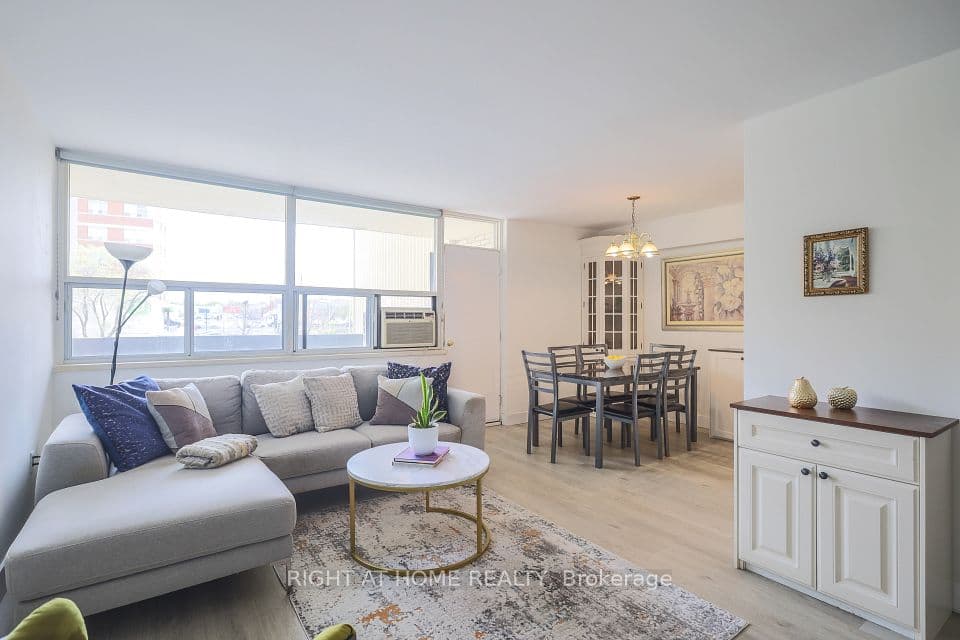 1455 Lawrence Avenue W 207, Toronto, ON M6L 1B1 – photo 3