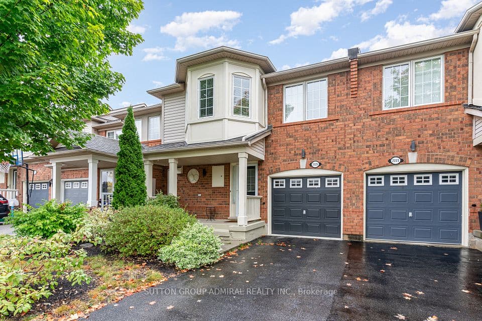 2225 Amberglen Court, Oakville, ON L6M 4W8 – main photo